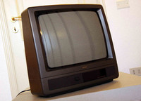 1996年に購入以来、大矢家で16年にわたり活躍した伊ミヴァール社製ブラウン管テレビ。