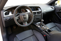 アウディA5 3.2FSIクワトロ(4WD/6MT)/S5(4WD/6MT)【海外試乗記】の画像