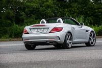 メルセデス・ベンツの小型オープンスポーツモデルである「SLC」。3代目「SLK」の進化版にあたり、2016年6月の改良に伴い、現在の車名となった。