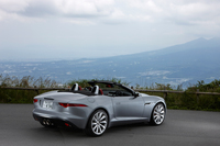 ジャガーFタイプ（FR/8AT）【試乗記】の画像