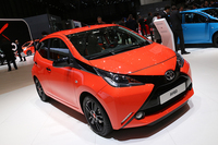 2代目「トヨタ・アイゴ」。2014年3月のジュネーブモーターショーで。