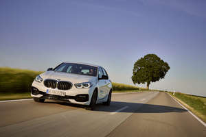 「BMW 1シリーズ」に400万円を切るエントリーモデル「116i」追加設定