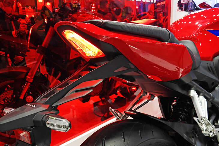 ホンダCBR650R（「Honda E-Clutch」付き）