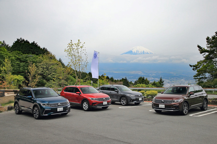 2021年5月12日に日本導入が発表された「ティグアン」のマイナーチェンジモデル。今回の試乗車は導入記念の特別仕様車「TSIファーストエディション」（写真右）で、車両本体価格は524万9000円。