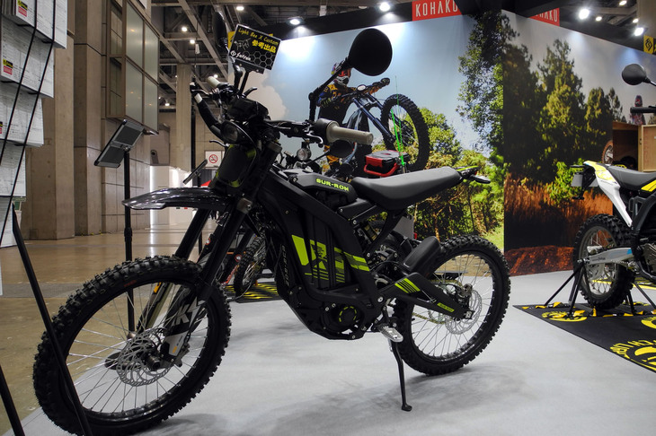 サーロン・ライトビーXカスタム