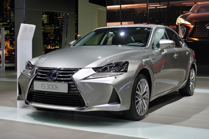 レクサスIS300h