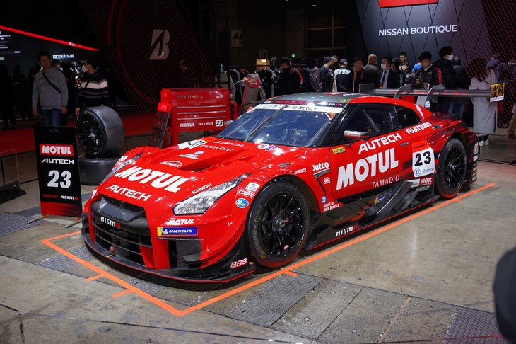 MOTUL AUTECH GT-R