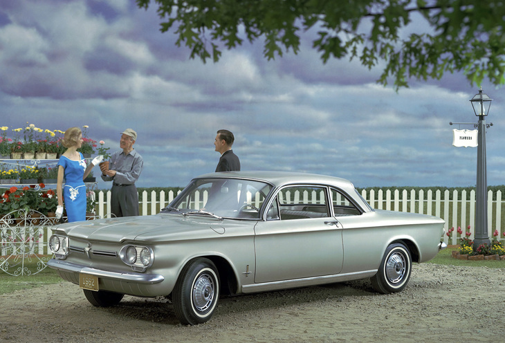 これは1962年モデルだが、「コルベア」には当初から「クラブクーペ」と名乗る2ドアクーペも用意されていた。