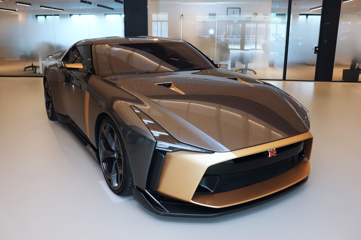 「日産GT-R50 by Italdesign」のコンセプトカー。2025年に完成したイタルデザインの新ショールームで。
