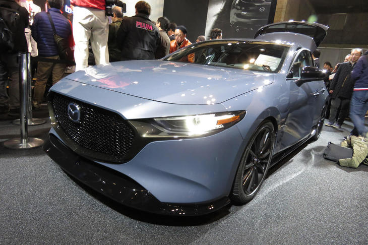 マツダ3カスタムスタイル（エクステリア）