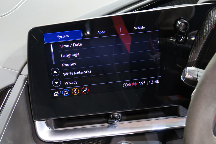 シボレー・コルベット  コンバーチブル 日本仕様プロトタイプ（インフォテインメントシステム）