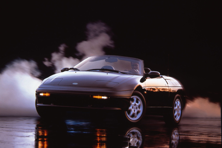 訪韓時に、現地の自動車専門誌の協力で「起亜ビガート」（「ロータス・エラン」のライセンス生産版）に試乗した。ビガートはかつて日本にも輸入されており、ロータス版はいすゞ製の1.6リッター直4エンジンだったが、起亜版は自社製の1.8リッター直4エンジンを搭載していた。