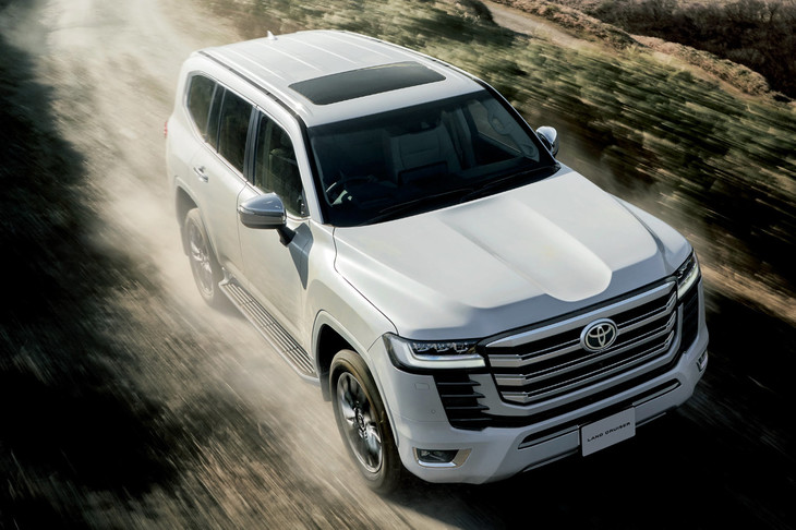 見た目にも実力のうえでも“悪路に強いSUV”である「ランドクルーザー“250”」の登場は、同じ方向性の製品である最上級SUV「ランドクルーザー」（写真）の販売に、少なからず影響をもたらすことになる。