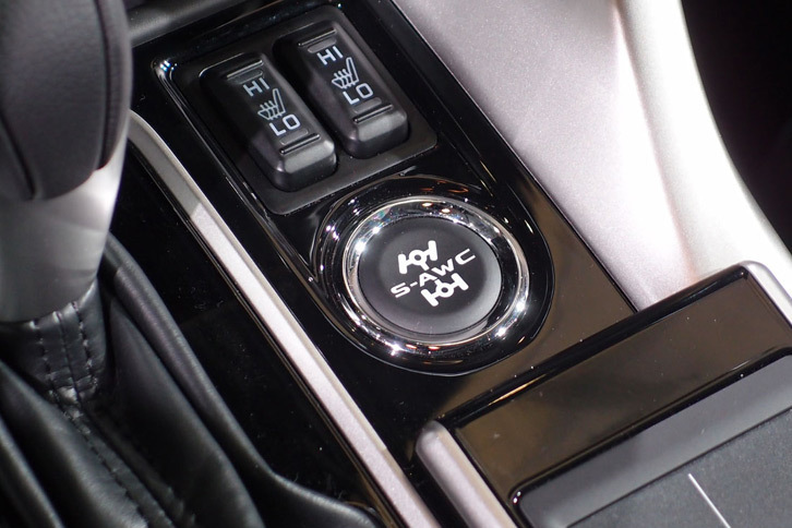 三菱エクリプス クロス