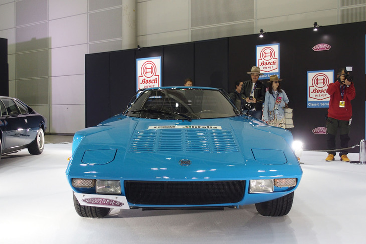 ランチア・ストラトスHFストラダーレ（1975年）