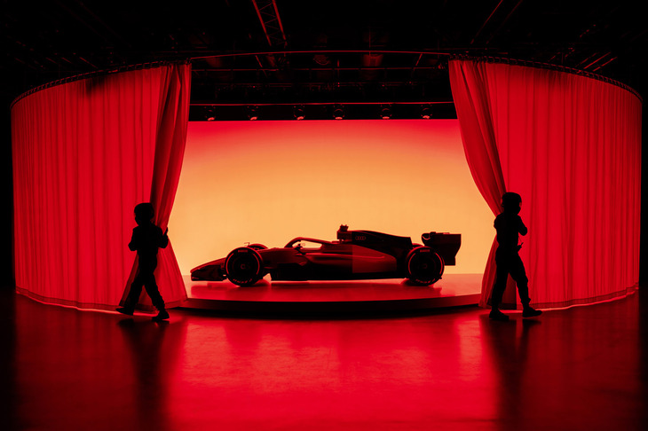 「アウディR26コンセプト」の発表イベントは、2025年11月12日にドイツ・ミュンヘンで開催された。F1マシンそのものではなく、カラーリングとチーム体制の正式アナウンスが主な目的とされた。