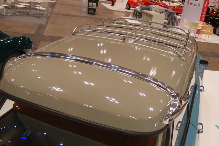 シトロエンID19ファミリアール（1968年）／アウトニーズ