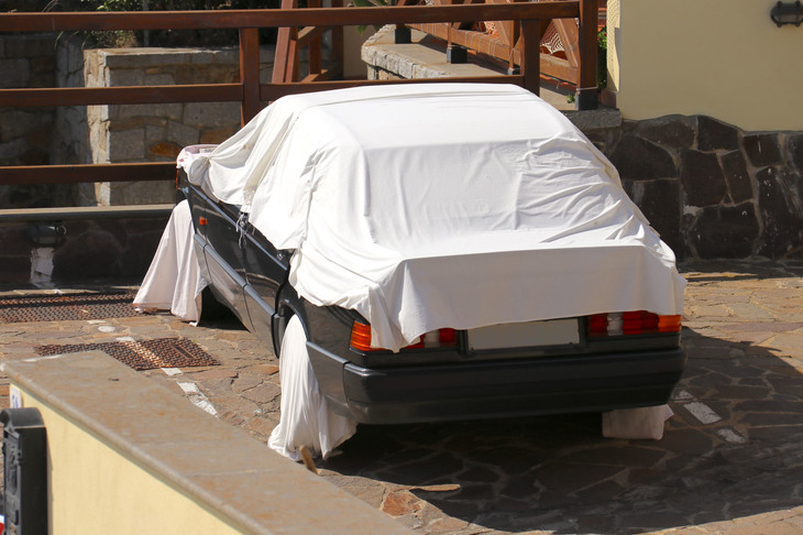 トスカーナの島で見つけた後期型のW201。オーナーの愛情が伝わる光景だ。