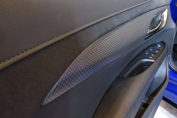 キャデラックATS-Vベクターブルースペシャル（ドアインナーパネル）