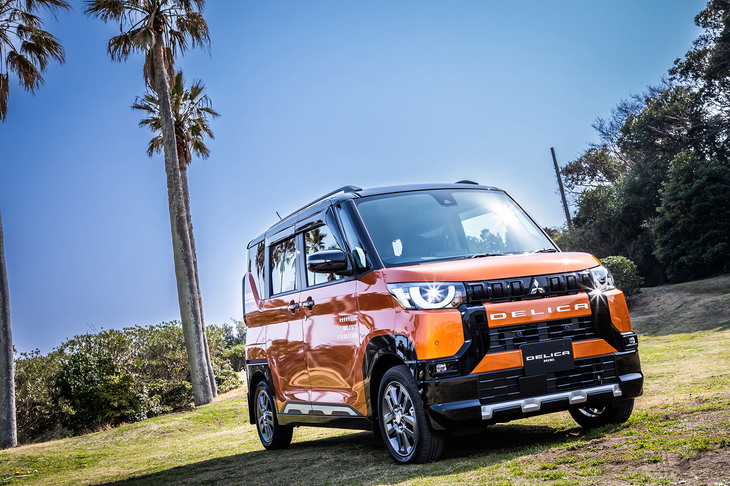 デリカミニTプレミアム（ディーラーオプションの「アクティブトーンスタイル」装着車）