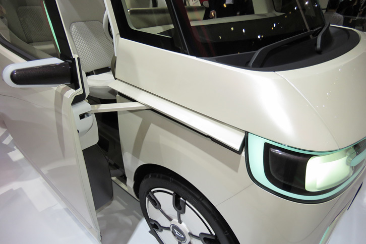 ダイハツDN U-スペース（エクステリア）