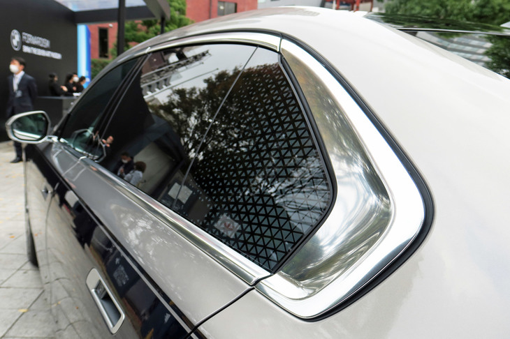 BMW i7 xDrive60eエクセレンス（ホフマイスターキンク）