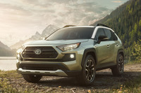 一時代を築いたビッグネームが帰ってくる！「トヨタRAV4」の“来し方行く末”