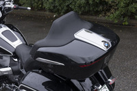 「R18トランスコンチネンタル」は集中ロックシステムを備えた2つのサイドケースとトップケースを装備。容量は前者が27リッター（×2）、後者が48リッターである。