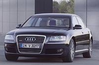 アウディ、W12気筒エンジン搭載の「A8」を発表