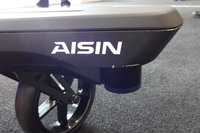 リアには2次元環境認識を行う2D LiDARが備わる。