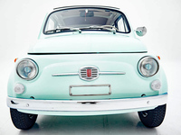 電気で走るチンクエチェント!?　「フィアット500クラシケev」が示した新しいクラシックカー像