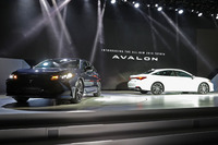 「トヨタ・アバロン」