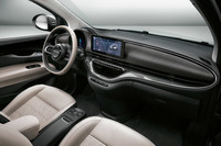 FCAが新型「フィアット500」を世界初公開　デザインは踏襲しつつ100％電気自動車にの画像