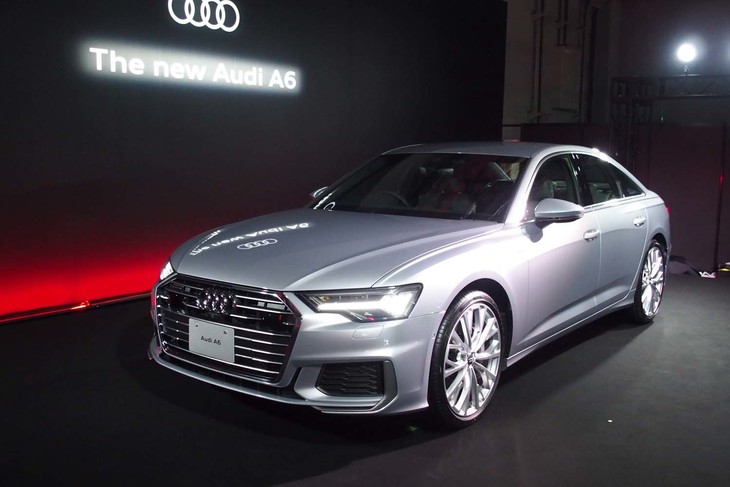 アウディA6セダン