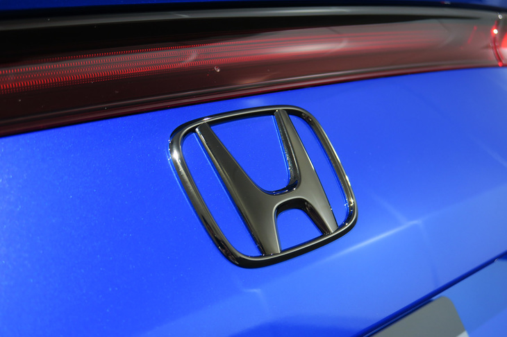 ホンダ・シビックLX ホンダアクセス用品装着車（ブラックエンブレム）