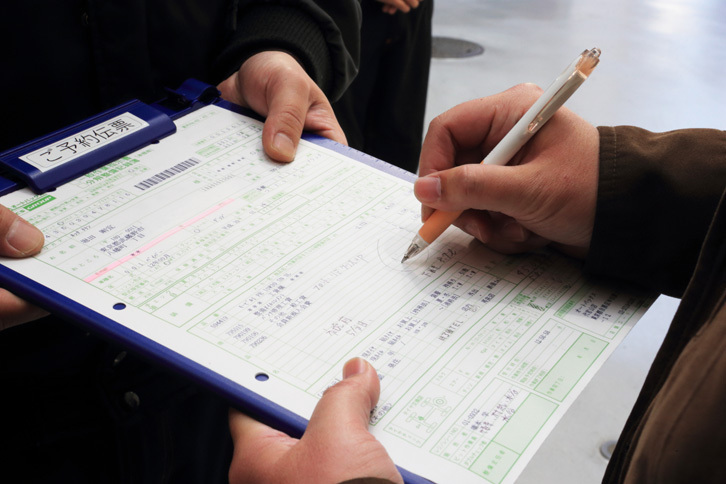 今回の点検整備の費用は締めて3万0813円。ちなみに、ここにはタイヤのパンク修理代は含まれていない。オートバックスのメンテナンス会員は、パンク修理などの基本工賃が0円となるからだ。