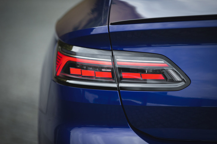 フォルクスワーゲン・アルテオン（テールランプ）