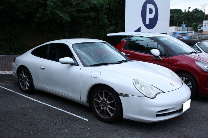 カーマニア仲間S氏の愛車、“おっさんポルシェ”こと、996型「911カレラ」（当連載の第161回で登場）。