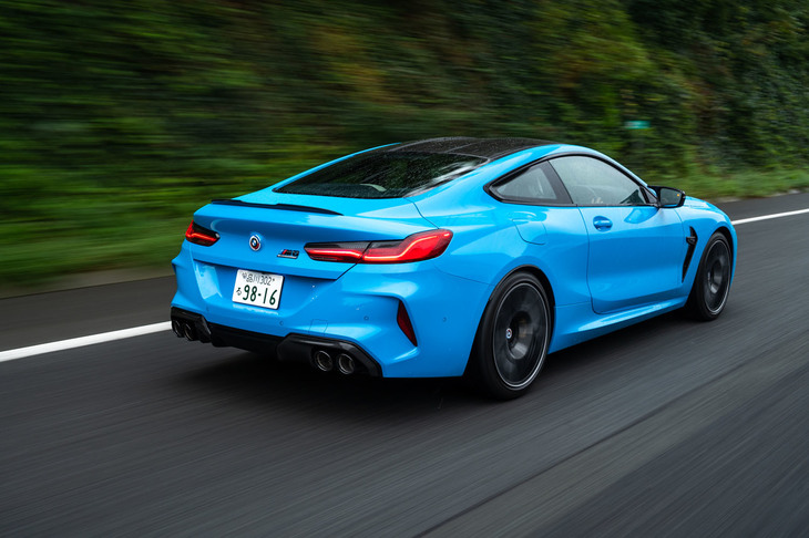 BMWの最高級クーペならではのラグジュアリネスと、Mモデルならではの妥協のないスポーティネスを併せ持った「M8クーペ コンペティション」。このクルマからは、BMWという多面的なブランドが持つあまたの側面の、それぞれの“最上”を感じることができた。