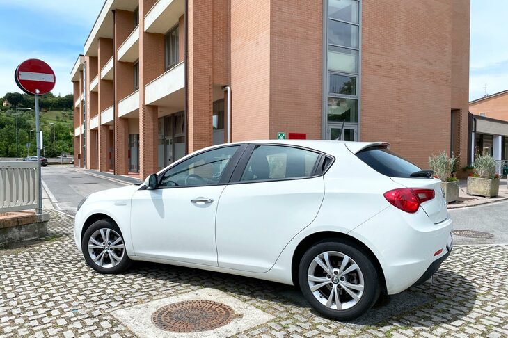 シエナの新住宅街で。2020年夏。