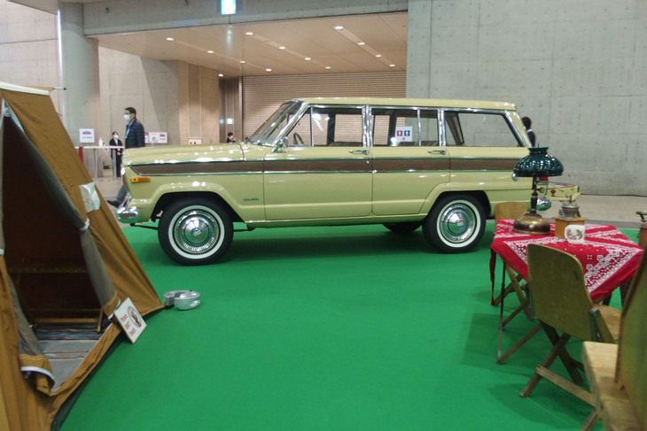 ジープ・ワゴニア（1977年）／SUV＆GEARコンセプト展示