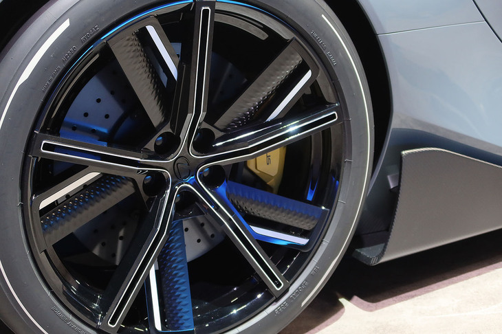 レクサスLFAコンセプト（フロントホイール）