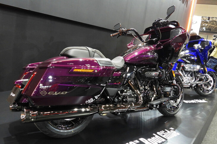 ハーレーダビッドソンCVOロードグライド