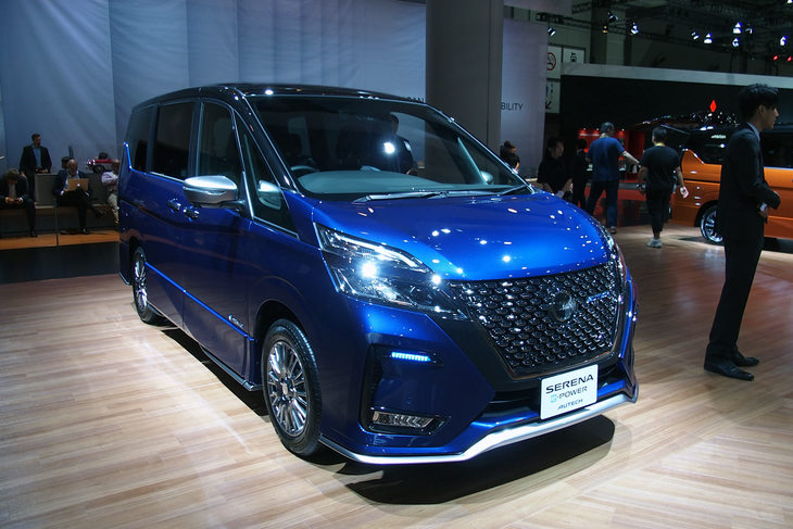 「日産セレナ」のカスタムカー「AUTECH」のマイナーチェンジモデル。