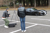 男性ファッション誌『UOMO』の取材を受けるわが「バイパー」。よもやこのようなことが起こるとは……。これは、富士山噴火の前触れかもしれぬ。