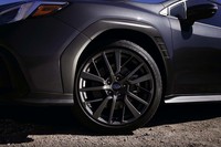 スバルが新型「WRX」を世界初公開　従来モデルから車両構造を全面刷新の画像