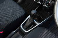 トランスミッションは3種類。ターボ車の「RSt」にはトルコン式の6段ATが搭載される。