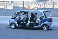 ヤマハによる自動運転のデモ。顔認証で予約、乗員によるジェスチャーで発進・停止を行う。