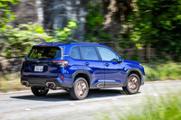 勾配のきつい山岳路で加減速を繰り返しつつ走行するというシチュエーションでは、正直もう少しパワーが欲しいと思う瞬間もあるが、高速道路や街乗りでは十分なパフォーマンスを披露。軽快感や実用面、乗り味をバランスさせれば、純エンジン車という選択も一考に値する。