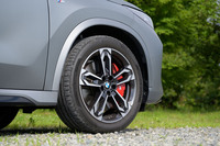 タイヤサイズは前後ともに245/45R19。試乗車はハンコックのプレミアムカー／ハイパフォーマンスカー向けタイヤ「ヴェンタスS1エボ3」を装着していた。